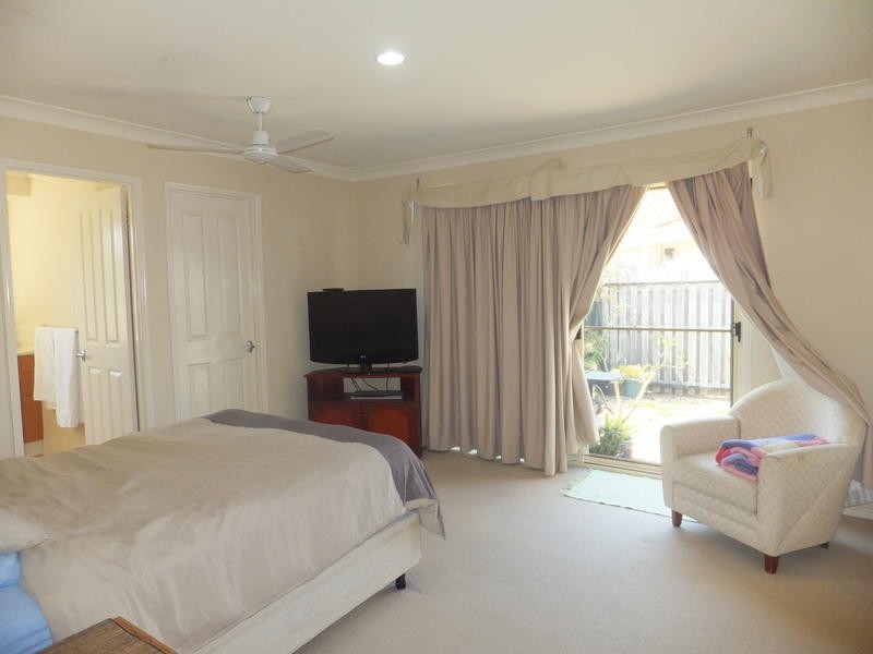 14 Daryl Drive, Varsity Lakes QLD 4227