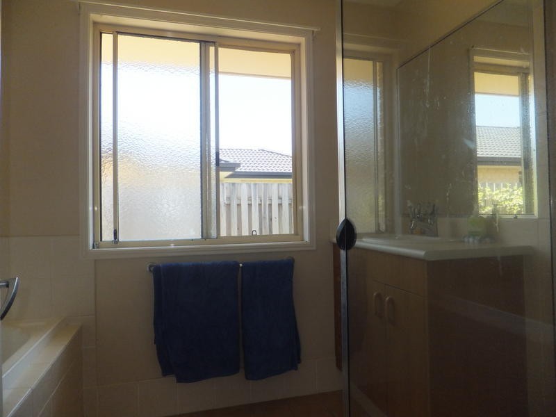 14 Daryl Drive, Varsity Lakes QLD 4227