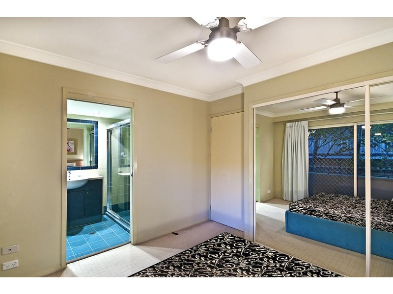 5/ 2363 Gold Coast Highway, Mermaid Beach QLD 4218