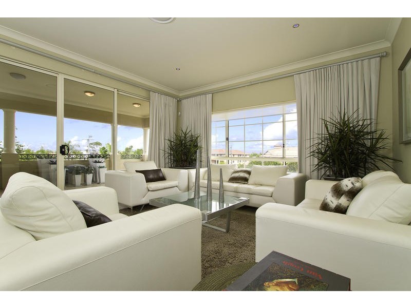 5/ 2363 Gold Coast Highway, Mermaid Beach QLD 4218