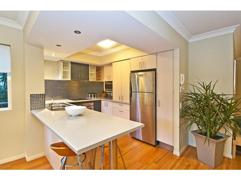 5/ 2363 Gold Coast Highway, Mermaid Beach QLD 4218