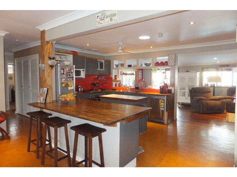 3 Denawen Street, Palm Beach QLD 4221