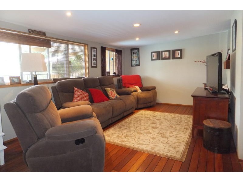 3 Denawen Street, Palm Beach QLD 4221