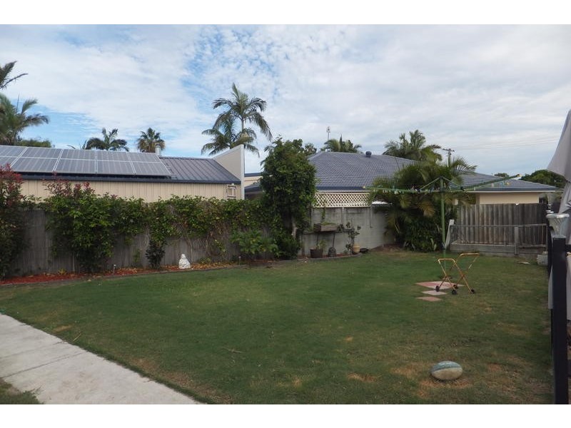 3 Denawen Street, Palm Beach QLD 4221