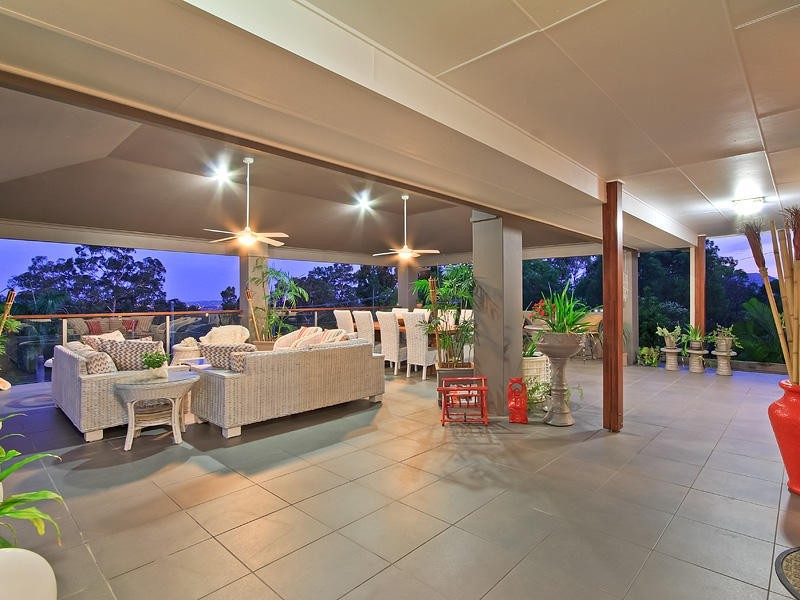 13 Duke Court, Tallai QLD 4213