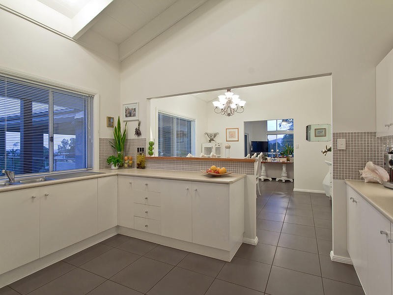 13 Duke Court, Tallai QLD 4213