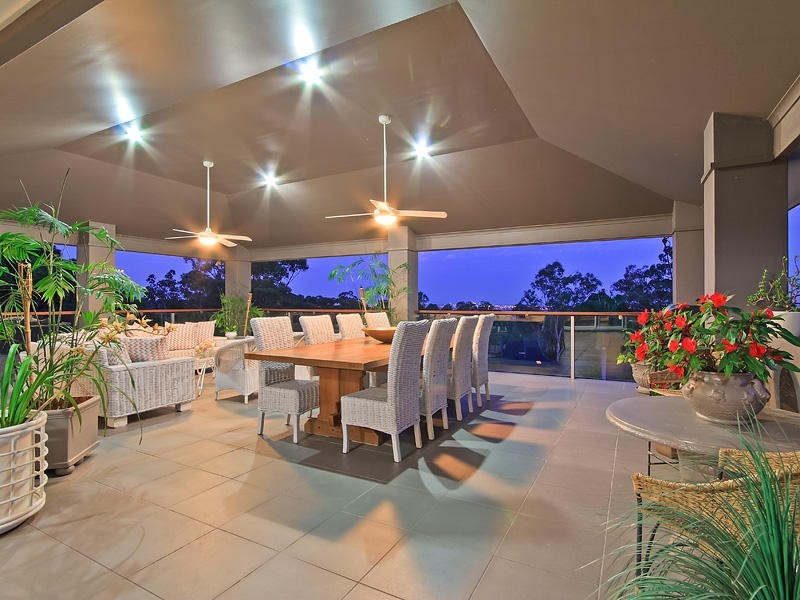 13 Duke Court, Tallai QLD 4213