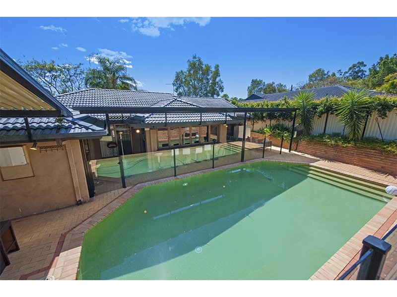 5 Dulwich Place, Robina QLD 4226