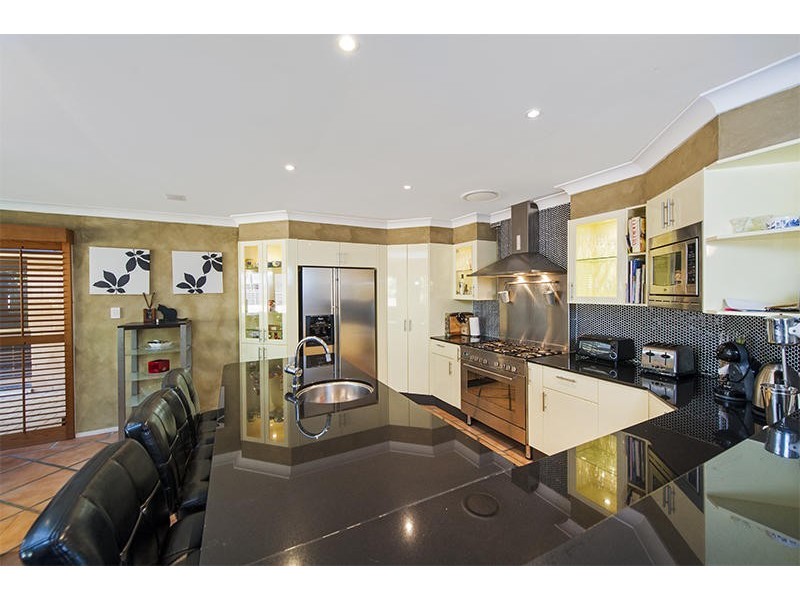 5 Dulwich Place, Robina QLD 4226