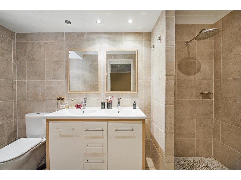 5 Dulwich Place, Robina QLD 4226