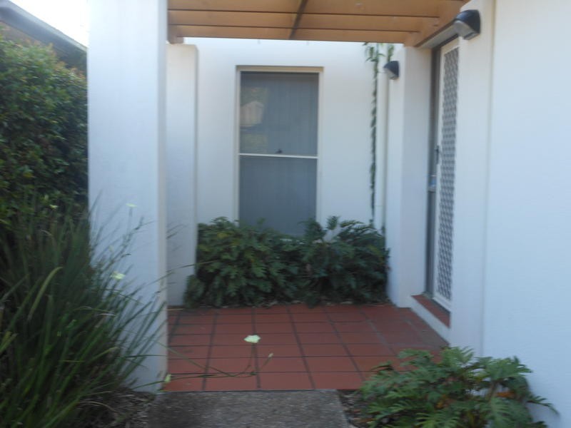 229 Easthill Drive, Robina QLD 4226