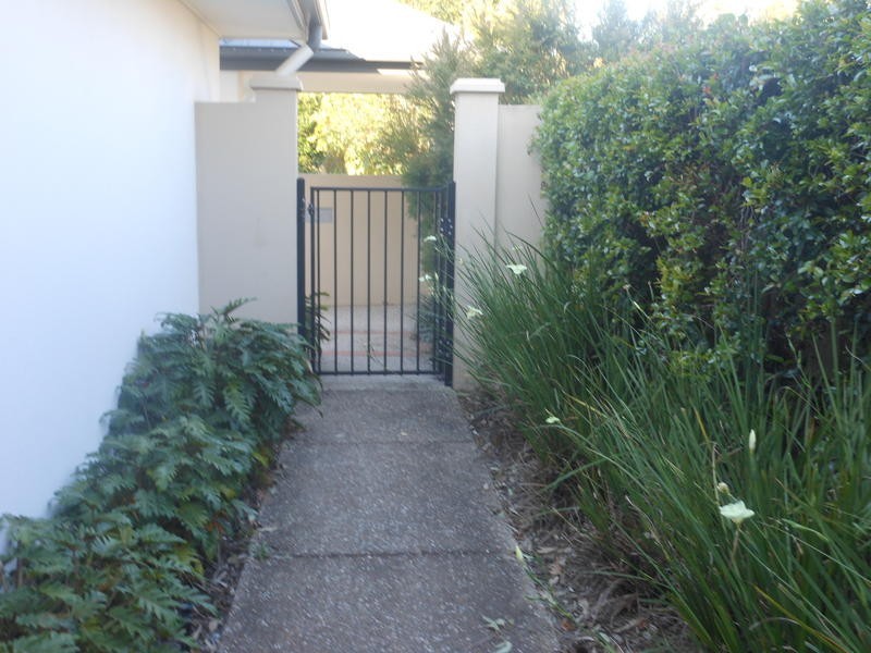 229 Easthill Drive, Robina QLD 4226
