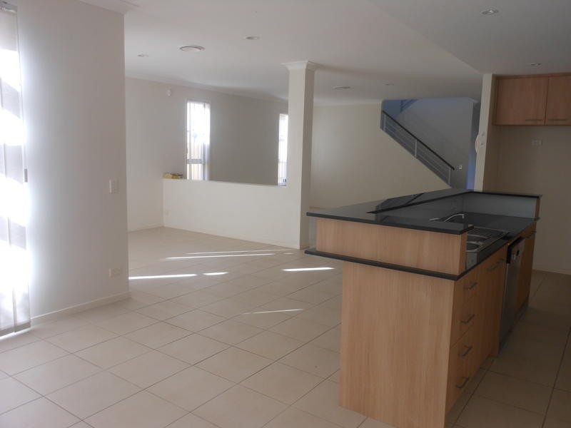 229 Easthill Drive, Robina QLD 4226