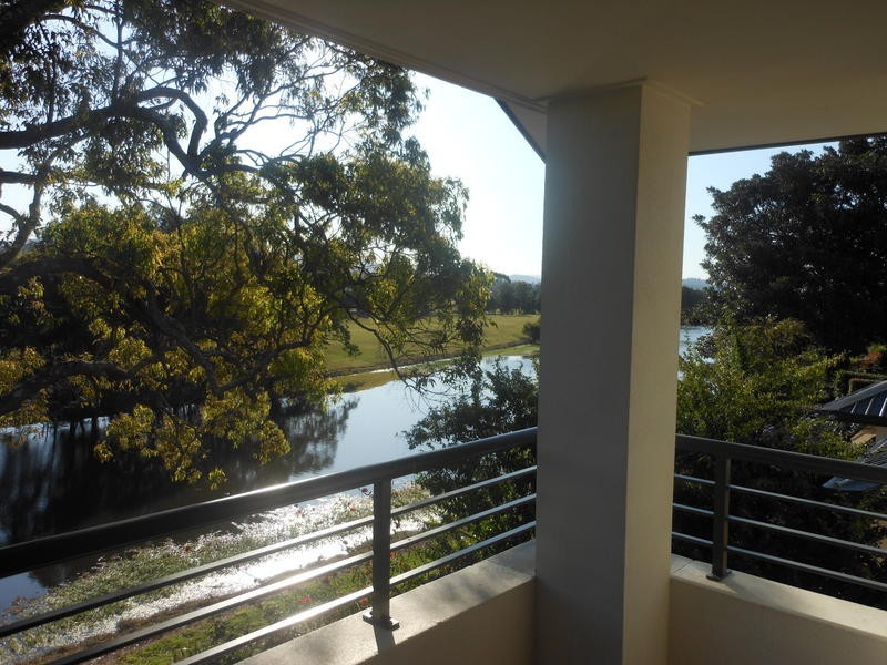 229 Easthill Drive, Robina QLD 4226