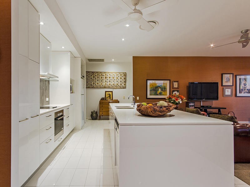 10 305 Easthill Drive, Robina QLD 4226