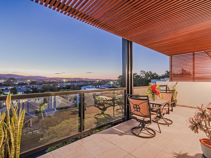 10 305 Easthill Drive, Robina QLD 4226