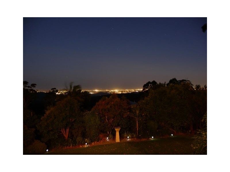 16 Eden Court, Tamborine Mountain QLD 4272