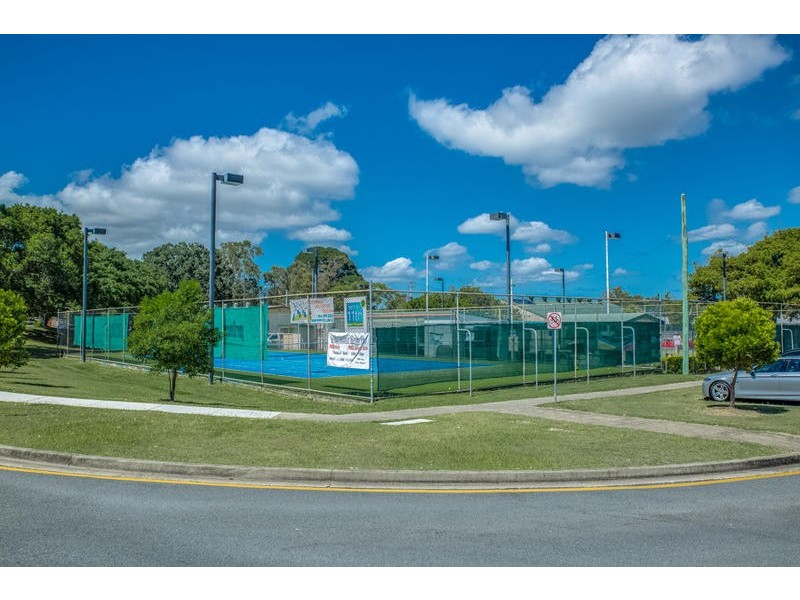 44 Eleventh Avenue, Palm Beach QLD 4221