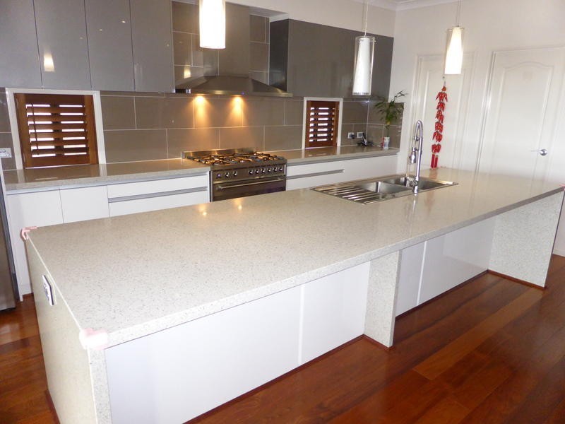 5 Elizabeth Crescent, Varsity Lakes QLD 4227