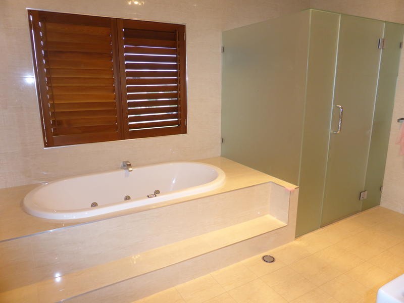 5 Elizabeth Crescent, Varsity Lakes QLD 4227