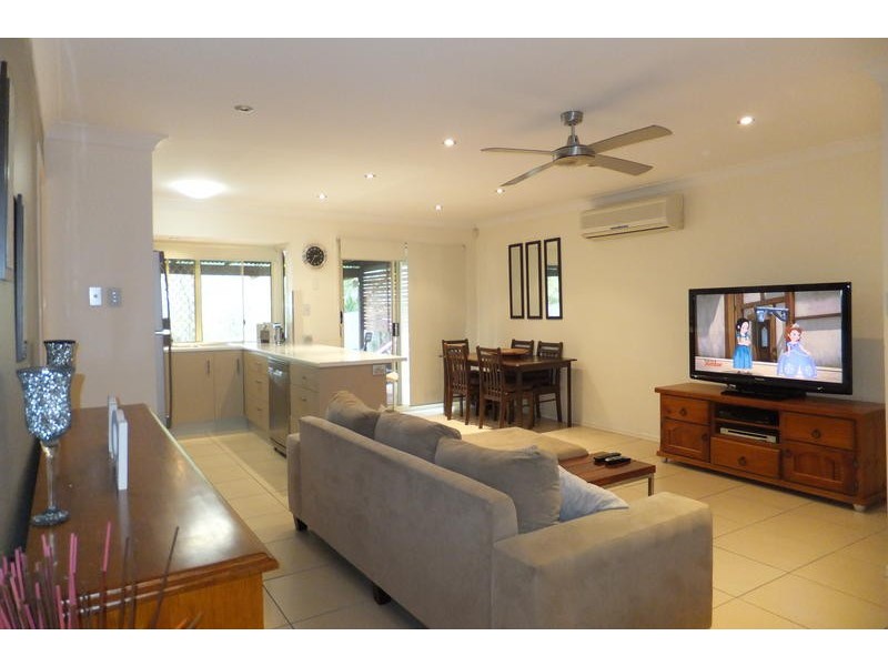 2/ 2 Encamp Street, Reedy Creek QLD 4227