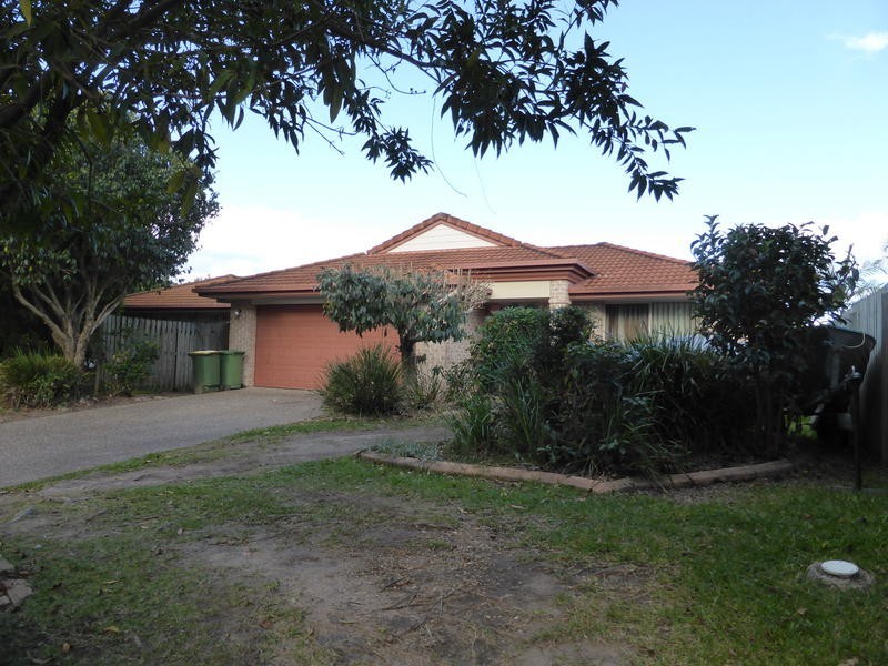 4 Eugene Drive, Varsity Lakes QLD 4227