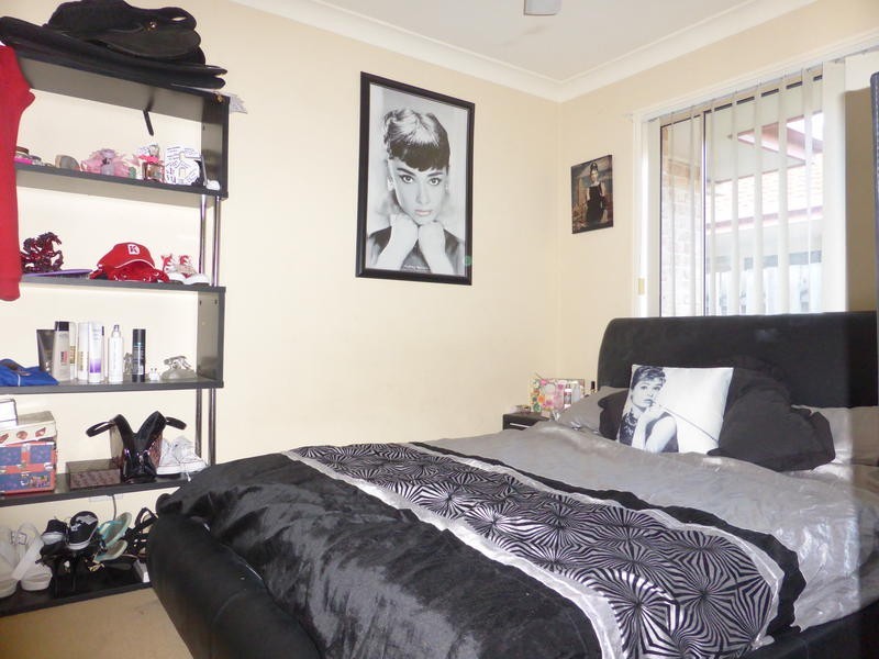 4 Eugene Drive, Varsity Lakes QLD 4227