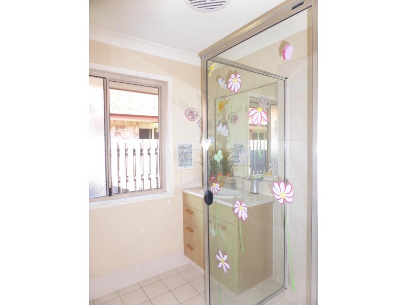 4 Eugene Drive, Varsity Lakes QLD 4227