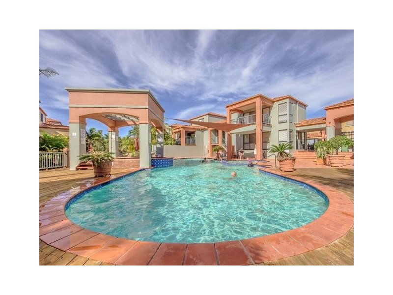 22/ 20 Fairway Drive, Clear Island Waters QLD 4226