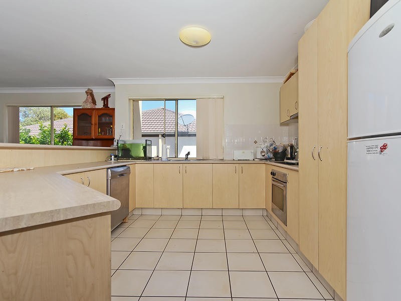 32 Fan Road, Robina QLD 4226
