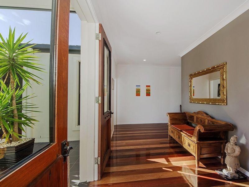 14 Federal Place, Robina QLD 4226