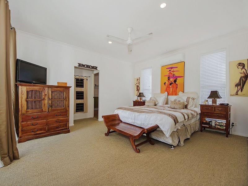 14 Federal Place, Robina QLD 4226