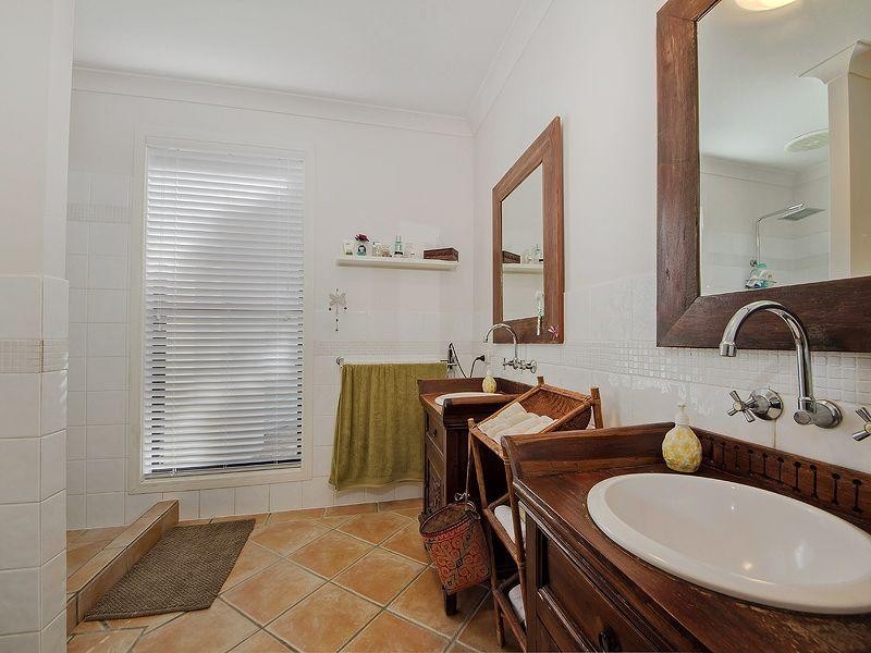 14 Federal Place, Robina QLD 4226