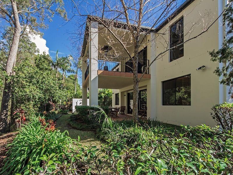 14 Federal Place, Robina QLD 4226
