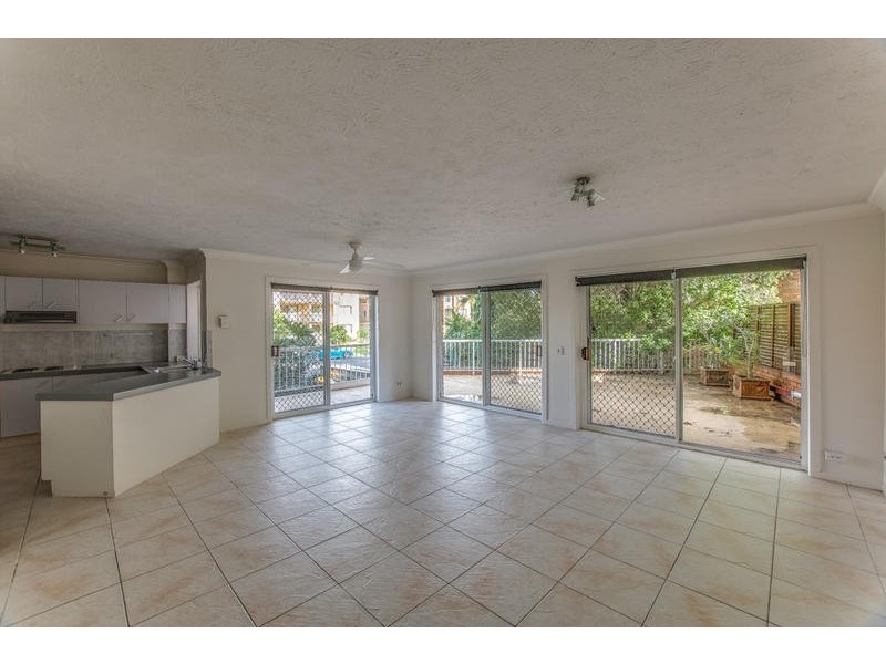 1/ 23 Fifteenth Avenue, Palm Beach QLD 4221