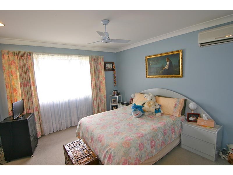 16 Firestone Court, Robina QLD 4226