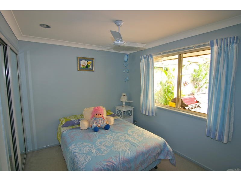 16 Firestone Court, Robina QLD 4226