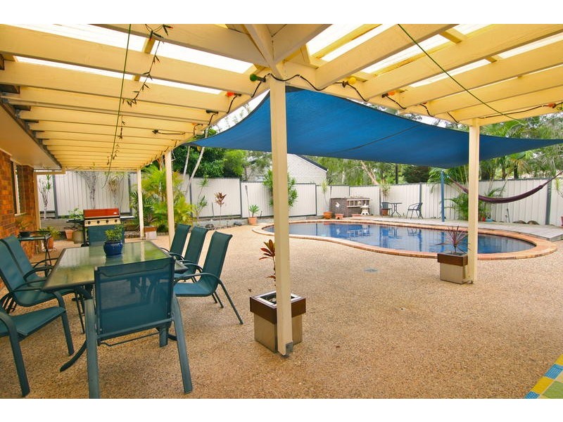 16 Firestone Court, Robina QLD 4226