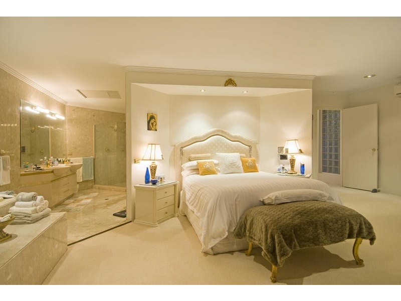 29 Firestone Court, Robina QLD 4226