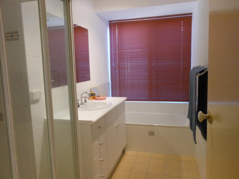 7 Firestone Court, Robina QLD 4226