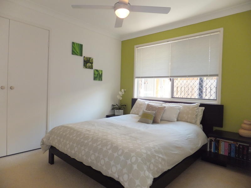 16 Frankston Court, Robina QLD 4226