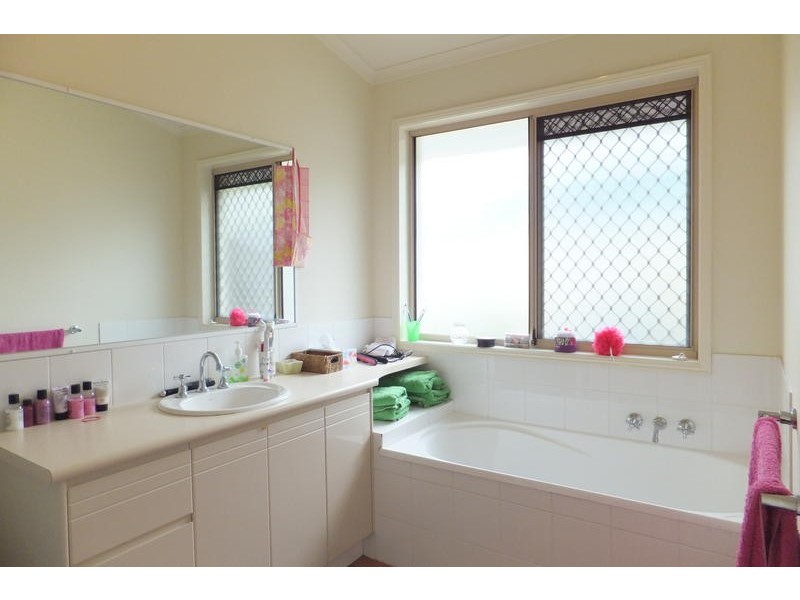 4 Fulham Place, Robina QLD 4226