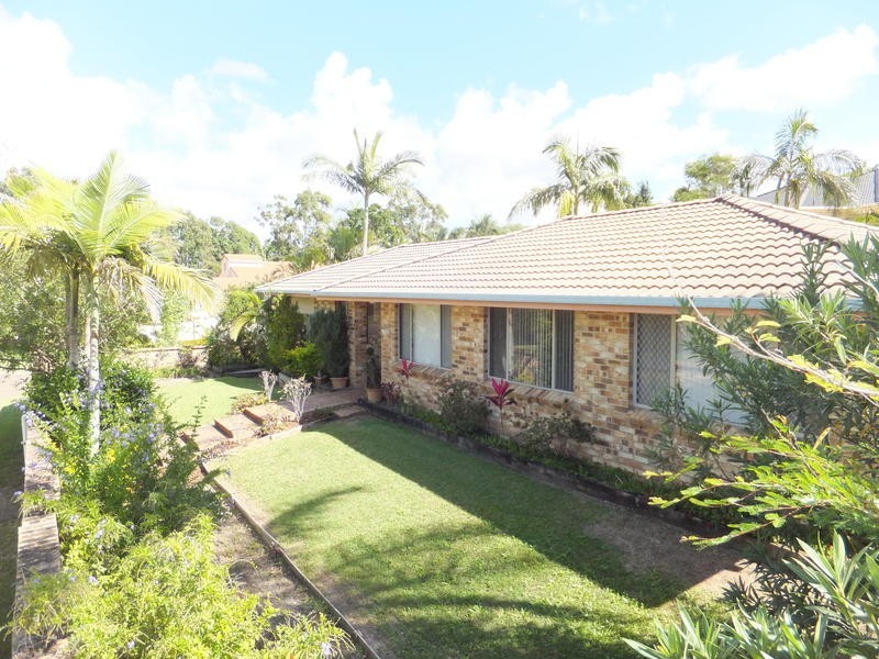 1 Gabriels Court, Robina QLD 4226