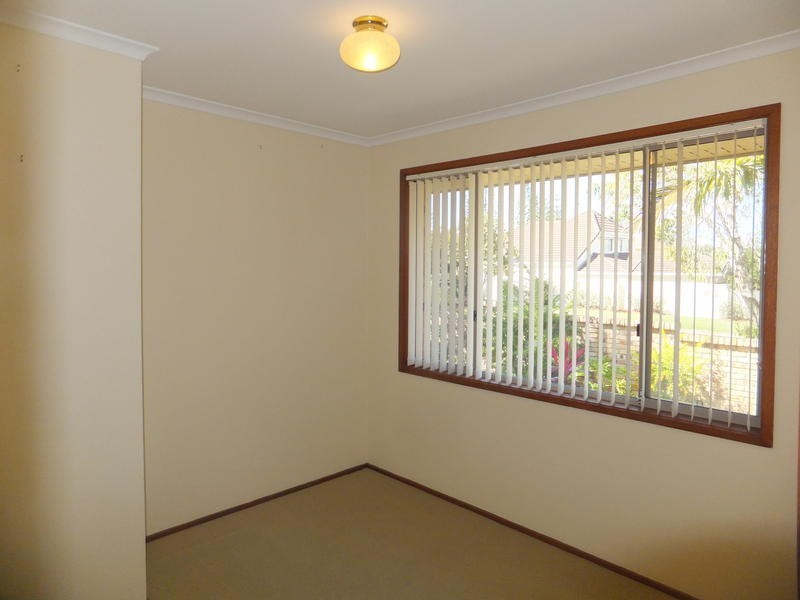 1 Gabriels Court, Robina QLD 4226