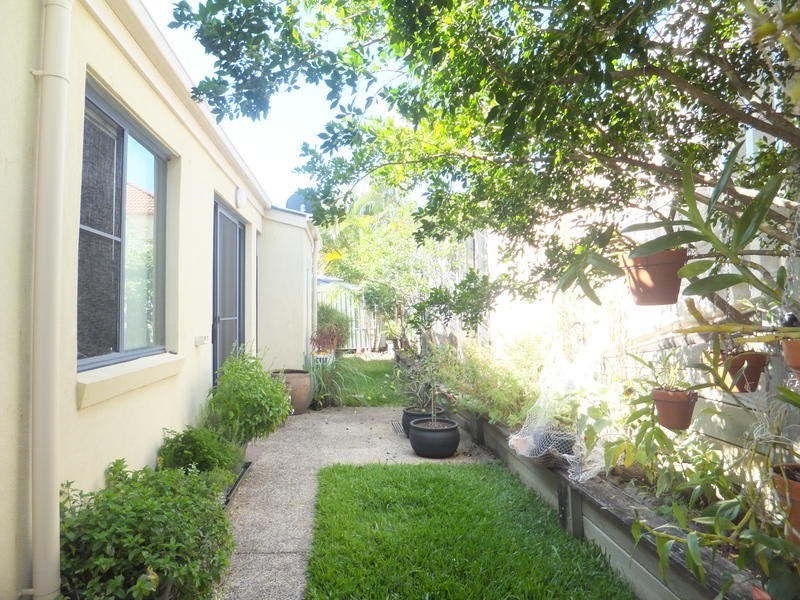 2/ 4 Gammon Drive, Varsity Lakes QLD 4227