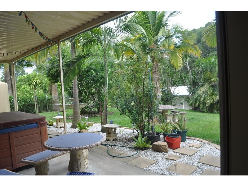 155 Gardenia Drive, Bonogin QLD 4213