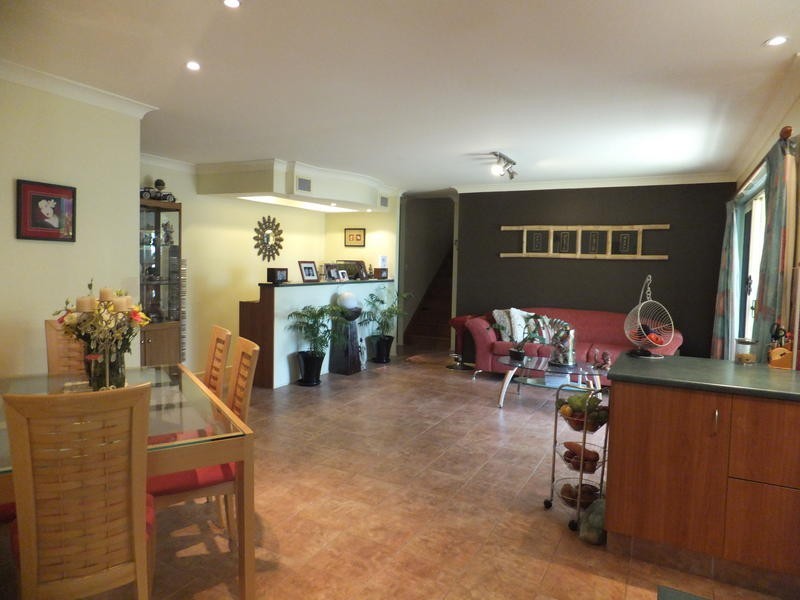 1 Gary Court, Carrara QLD 4211