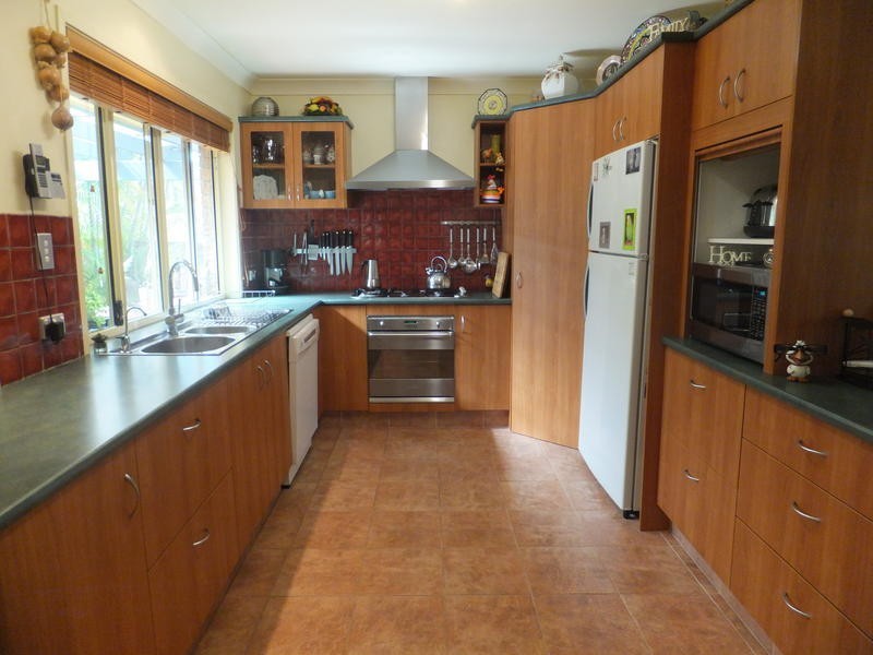 1 Gary Court, Carrara QLD 4211