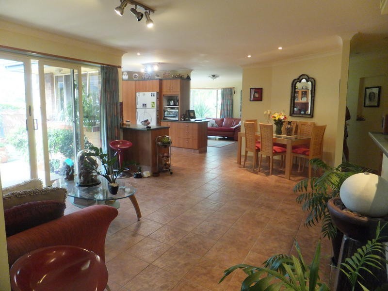 1 Gary Court, Carrara QLD 4211