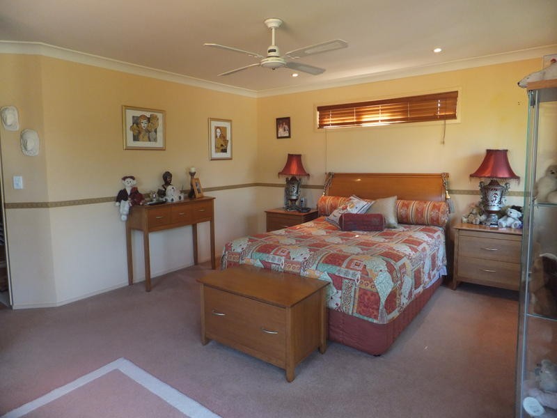 1 Gary Court, Carrara QLD 4211